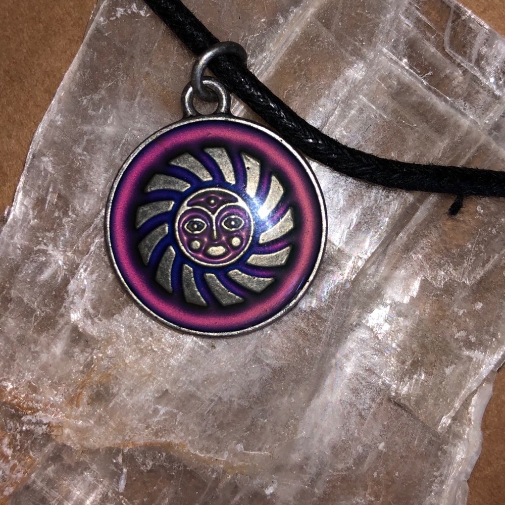 Mood choker necklace